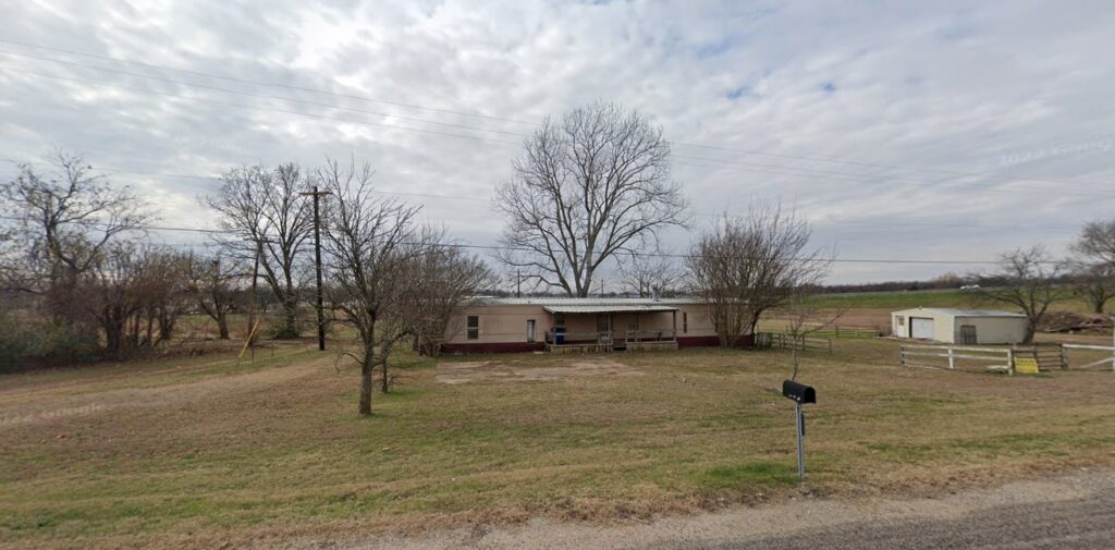 1100 Sherman Drive, Whitesboro, TX 76273 Home For Everyone