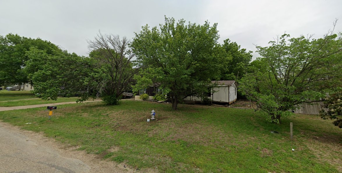 906 Elwood Court, Alvarado, TX 76009 Home For Everyone