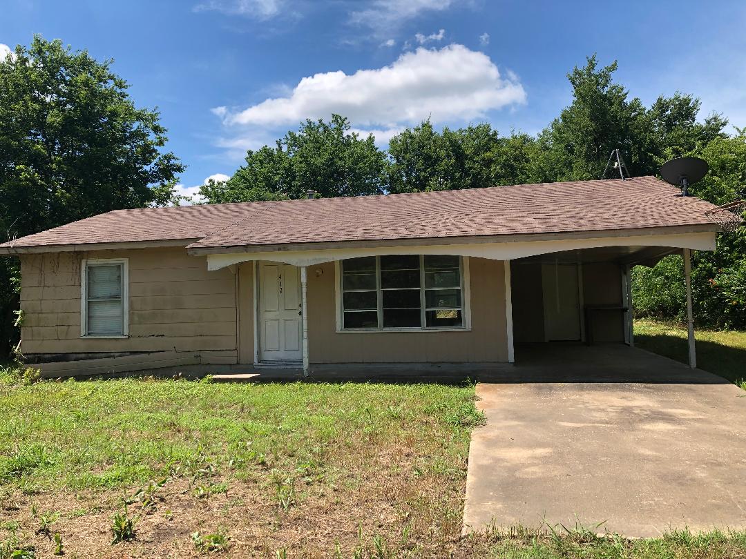 417 E. Dallas Street, Wolfe City, TX 75496 Home For Everyone