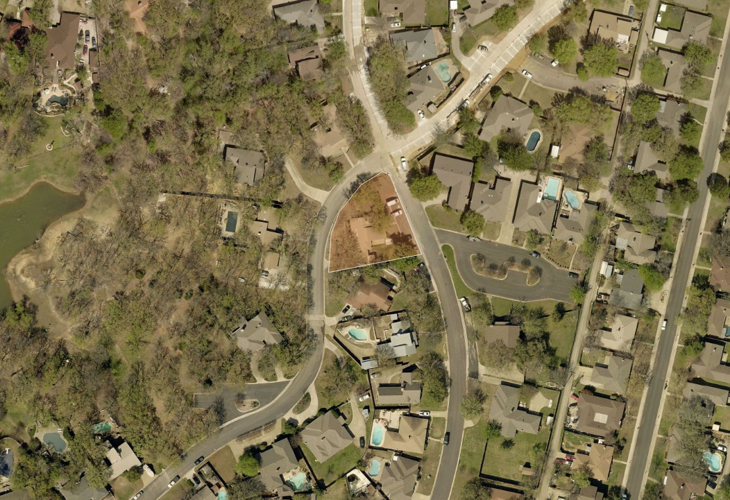 10 Live Oak Lane, Hickory Creek, TX 75065 Home For Everyone